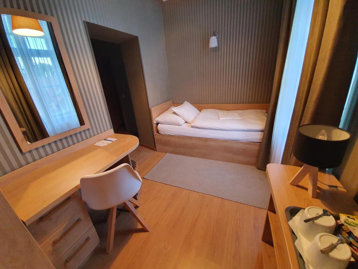 Deak Panzio Bed and Breakfast Nagykoros Εξωτερικό φωτογραφία